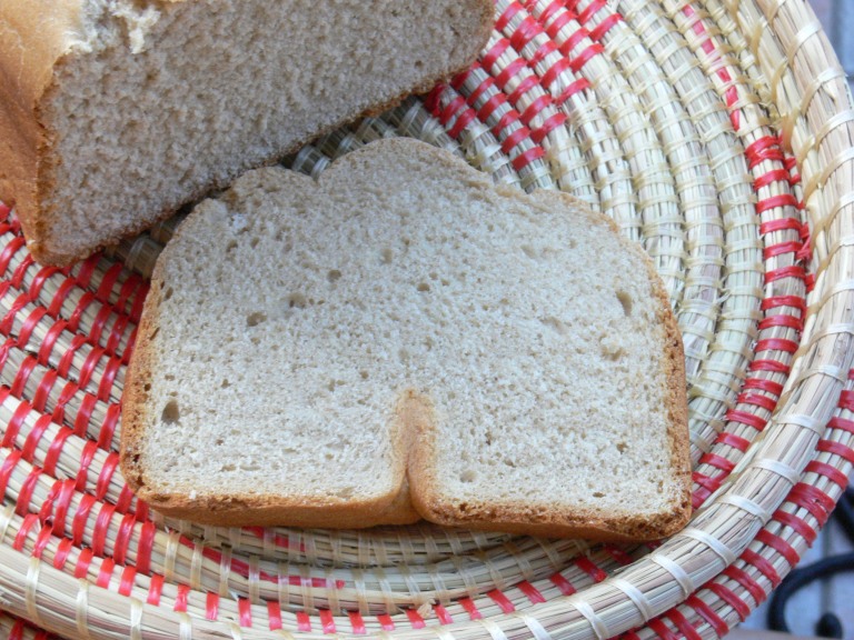 Pan de espelta blanca en panificadora - El clan de los sin trigo